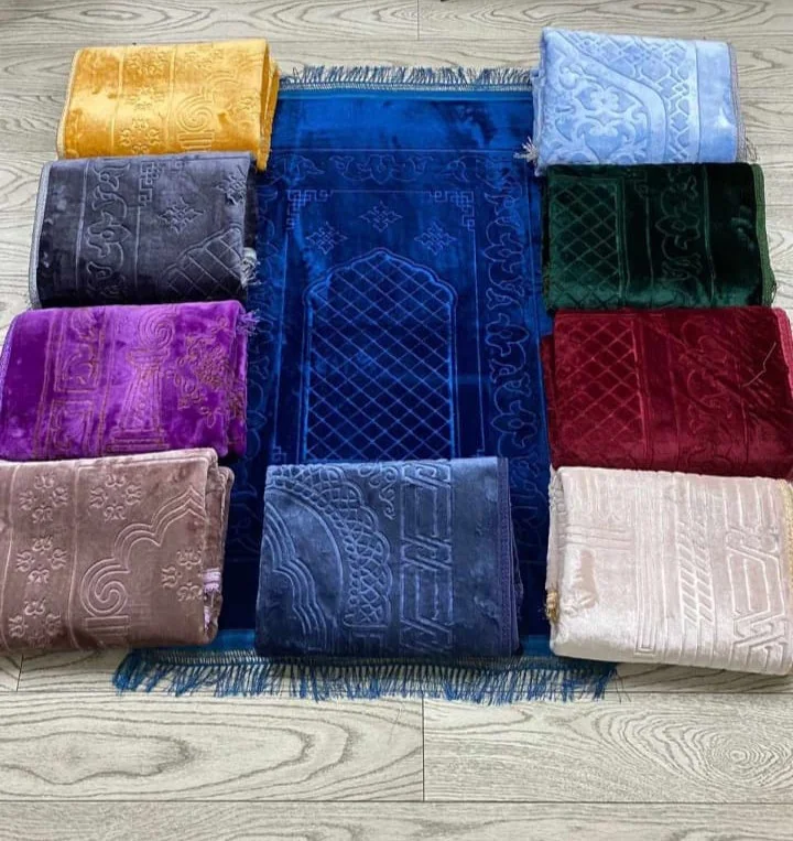 Altı Kaymaz Taban Seccade 1 kg – Karışık Çuval (50 Adet)